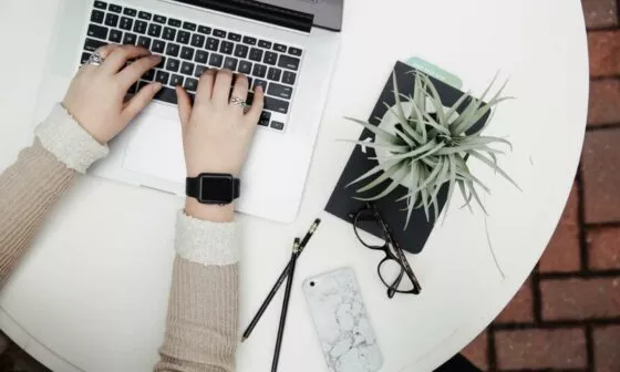 O Caminho para o Sucesso Online: Criação de Sites Empresariais Criação de Sites Institucionais 2