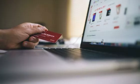 O Impacto das Avaliações de Clientes na Decisão de Compra Desenvolvimento de Lojas Virtuais 2