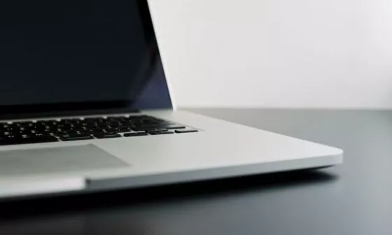 E-Commerce: Criando uma Loja Virtual Atraente e Funcional Criação de Sites Institucionais 1