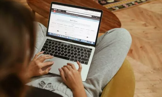 Gerenciando a Experiência do Cliente Pós-Compra Desenvolvimento de Lojas Virtuais 4